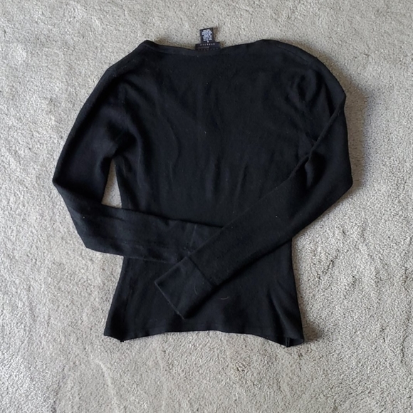 Express stretch black v-neck sweater - Picture 4 of 6